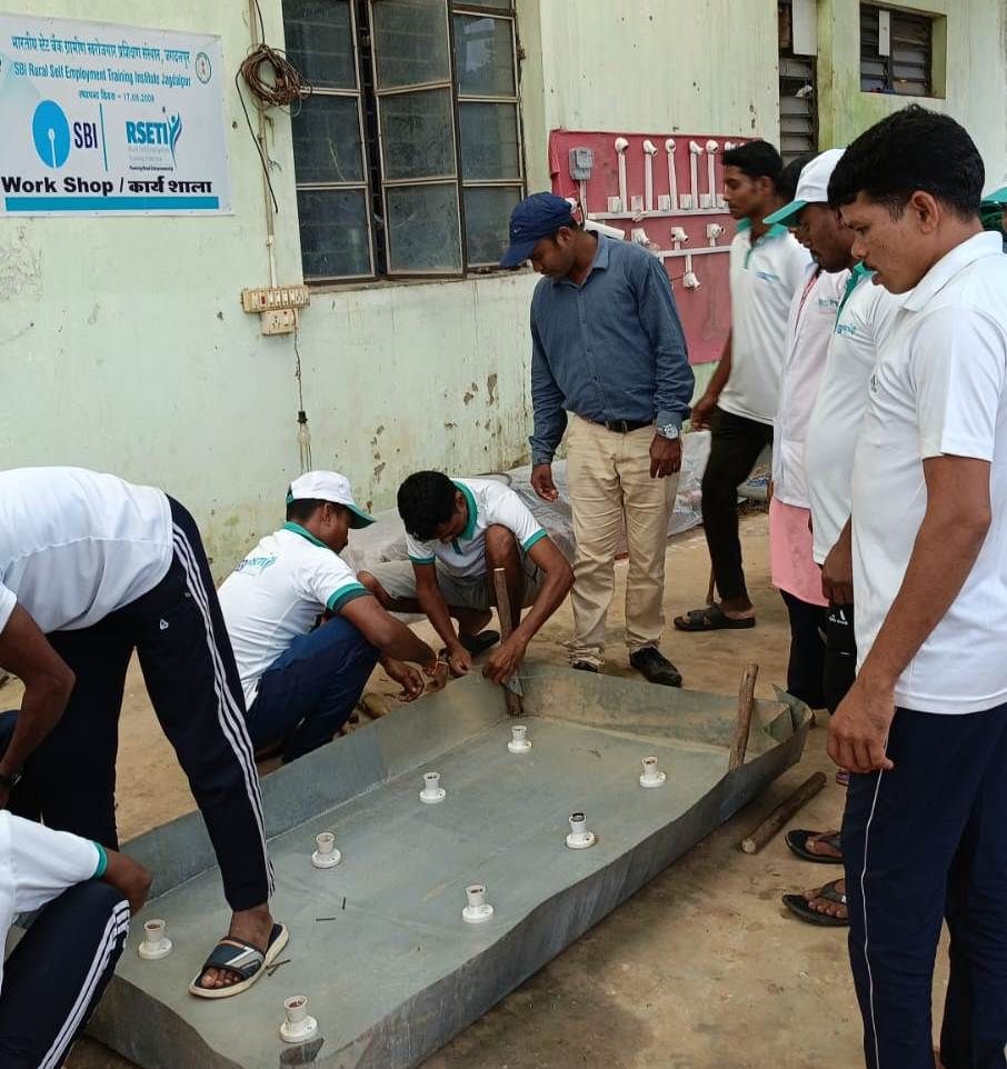 आत्मसमर्पित माओवादियों ने थामी तरक्की की डोर